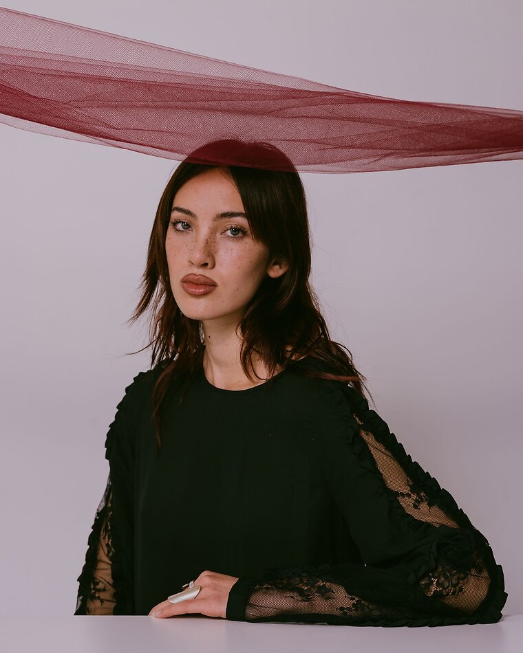 Isabel Lotus